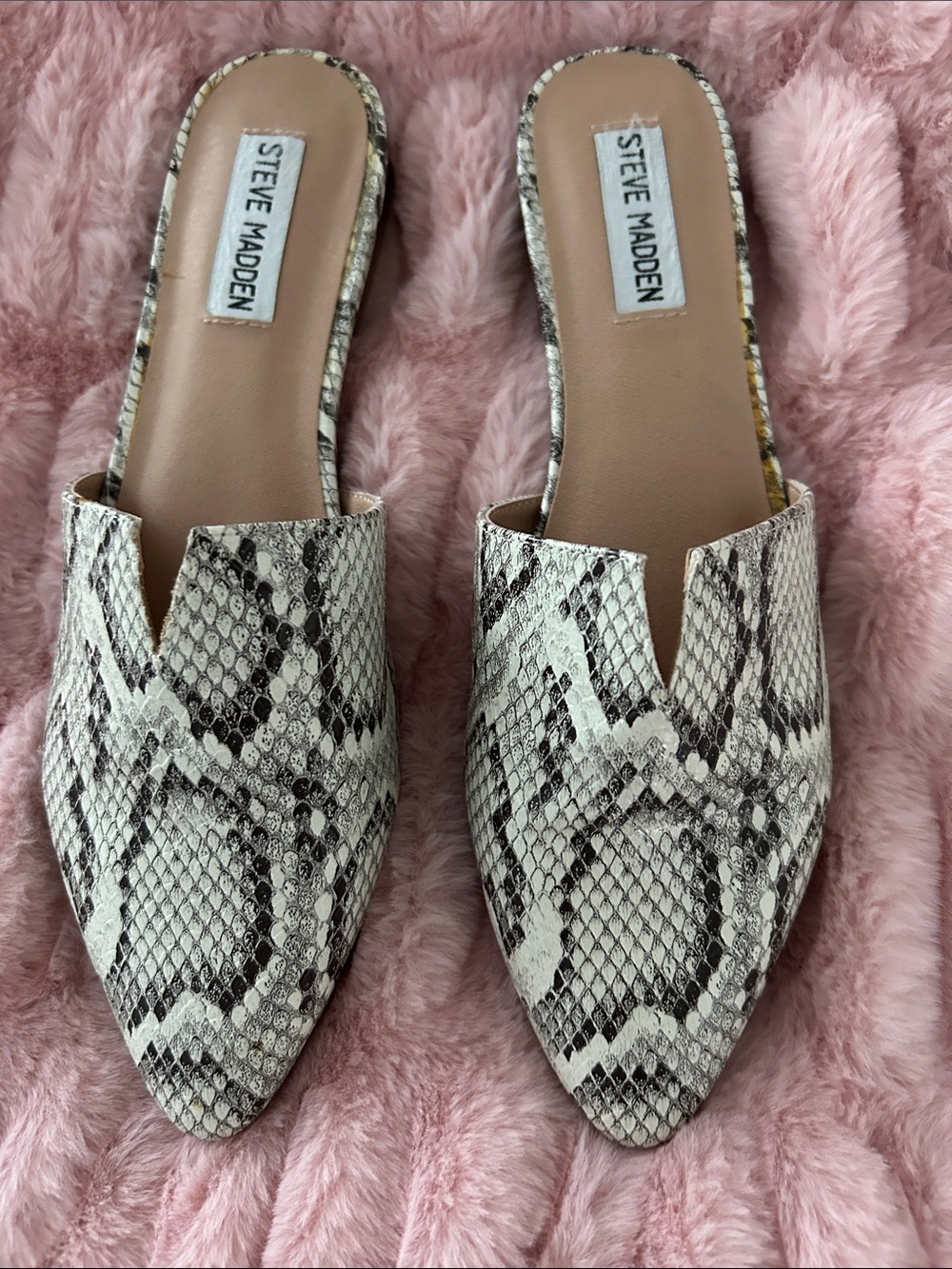 Steve Madden Snake-Print Pointed Slip-On Mules in White and Black